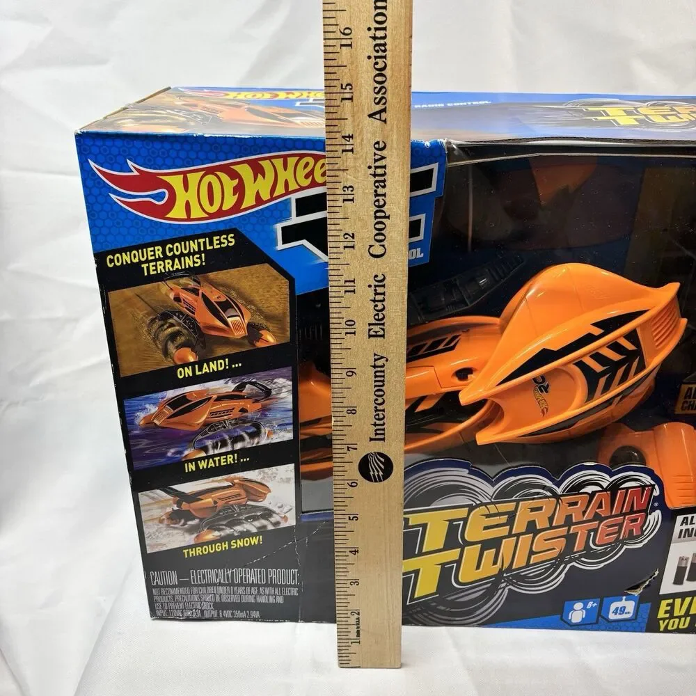 Hot Wheels RC Terrain Twister 2015 Amphibious Vehicle Land Water Snow Sealed